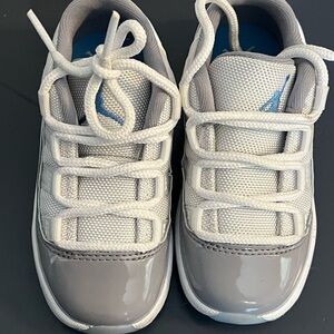 8C Jordan 11 Cement Gray